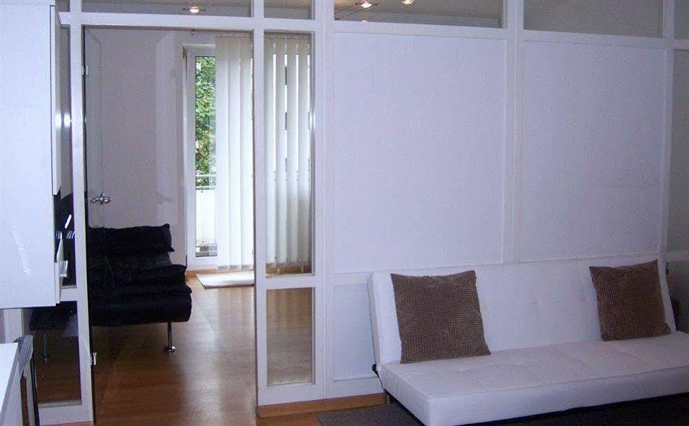 Апартаменты East Park Baumkirchner Str 18 *
