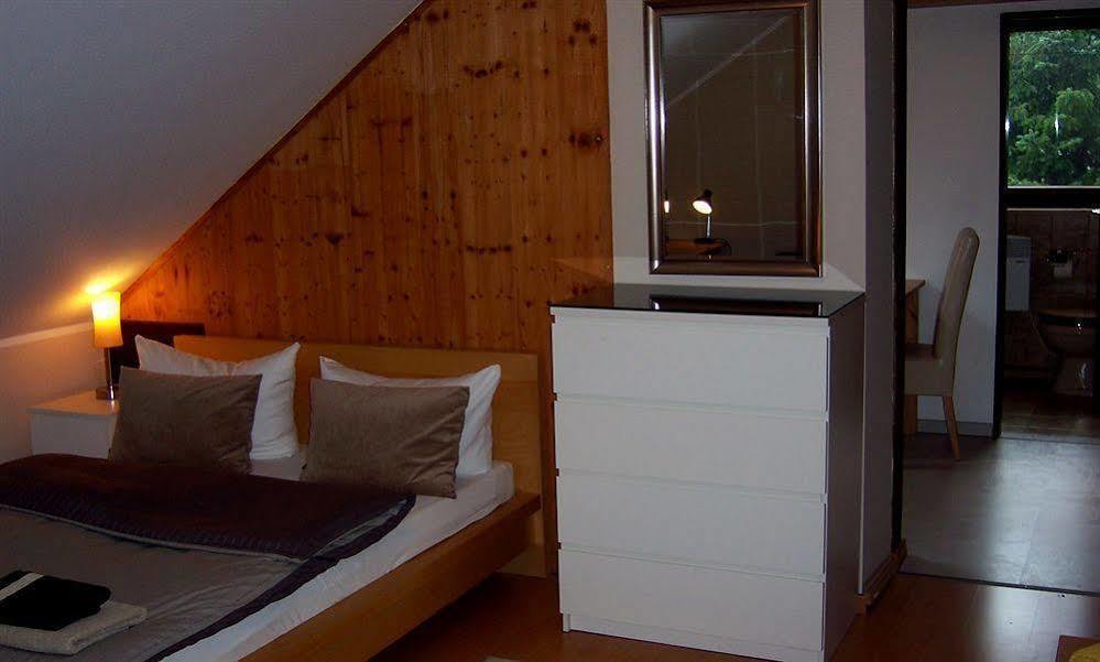 Апартаменты East Park Baumkirchner Str 18 *
