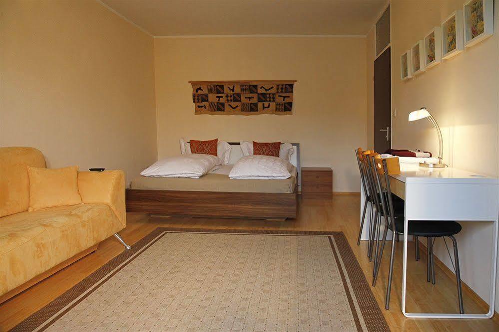 East Park Baumkirchner Str 18 Апартаменты *